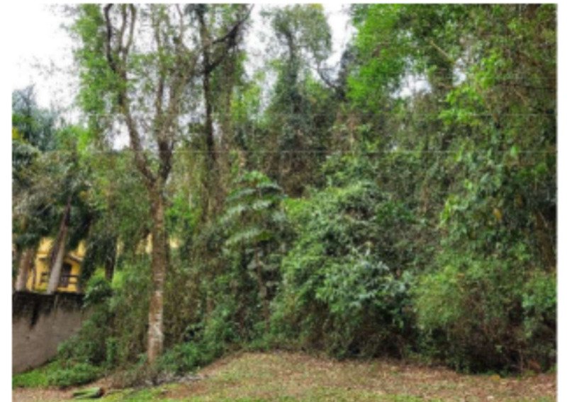 Direitos sobre Terreno de 1.408m² no Lot. Colonial Village em Cotia/SP em Cotia/SP