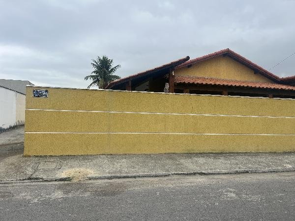 Casa, 0.00 de área total, 52.49 de área privativa, 0.00 de área do terreno,  2 qto(s), var em Magé/RJ