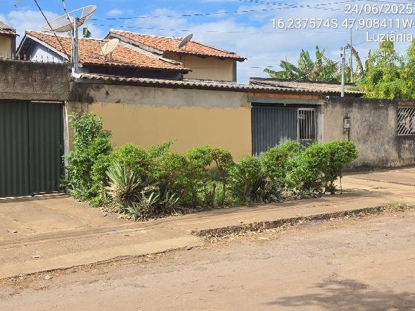 Casa, 55.48 de área total, 55.48 de área privativa, 122.25 de área do terreno,  2 qto(s), em Luziânia/GO