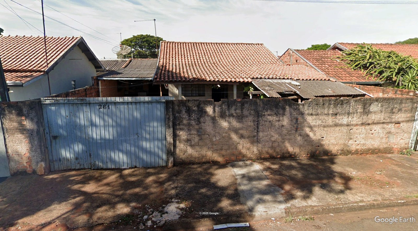 LOTE 1.1 - Direitos - Imóvel c/ 214,60m² no Casa Família Arapongas II em Arapongas/PR em Arapongas/PR