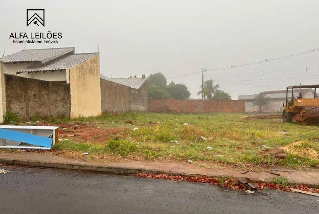 Loanda (PR) - Terreno no Centro com 392m² em Loanda/PR