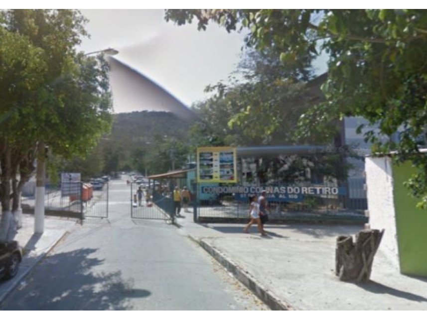 Apartamento à venda em leilão - Estrada do Taquaral, 100 - Apto 301 - Bangu - Rio de Janei em Rio de Janeiro/RJ