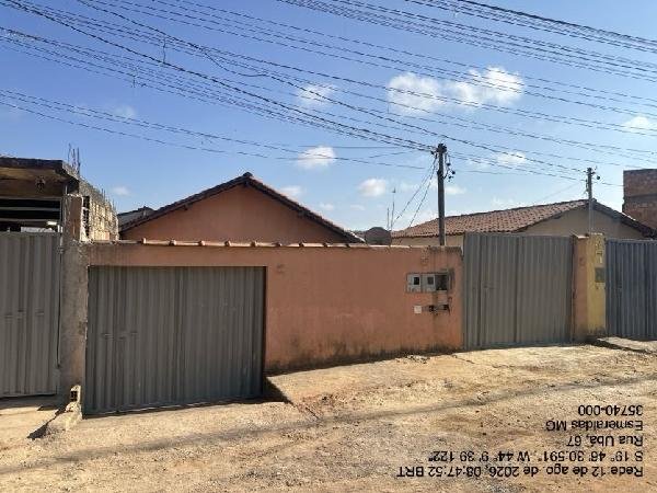 Casa, 106.00 de área total, 52.33 de área privativa, 106.00 de área do terreno,  2 qto(s), em Esmeraldas/MG