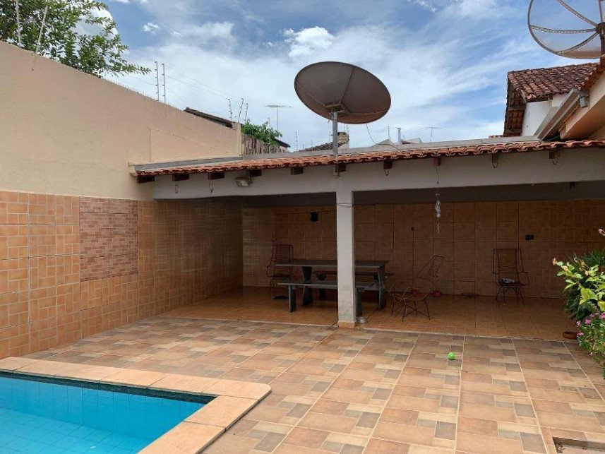 Casa à venda em leilão - Rua Palermo, 25 - Jardim Itália - Cuiabá / MT em Cuiabá/MT - foto 9
