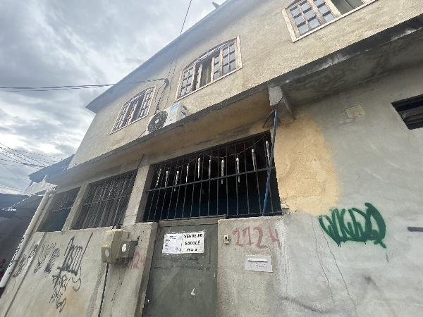 Casa, 52.67 de área total, 52.67 de área privativa, 835.00 de área do terreno. em São Gonçalo/RJ