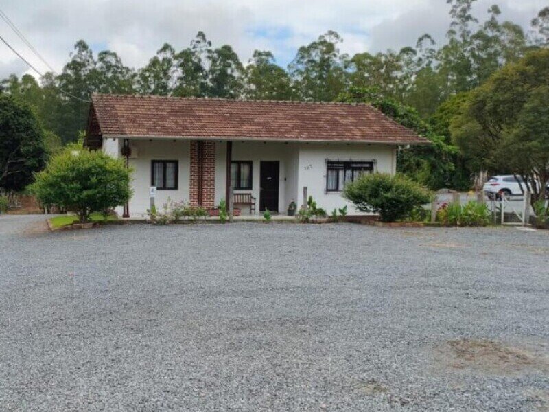 Terreno na Rua Pomeranos com 4.218,68m² e edificações (Timbó/SC) em Timbó/SC