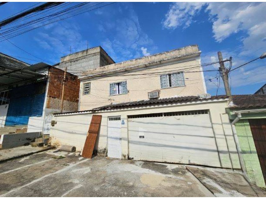 Apartamento à venda em leilão - Rua Coronel Camisão, 37 - Apto. 101 - Cordovil - Rio de Ja em Rio de Janeiro/RJ