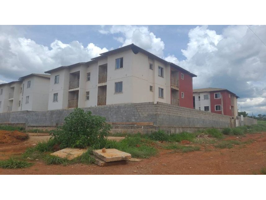 Apartamento à venda em leilão - Rua Tarek, s/n - Ap 303 - Bloco D - Cidade Osfaya - Luziân em Luziânia/GO - foto 3