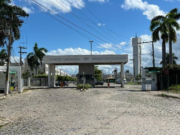 Apartamento, 56.00 de área total, 55.44 de área privativa, 0.00 de área do terreno,  2 qto em Campos dos Goytacazes/RJ
