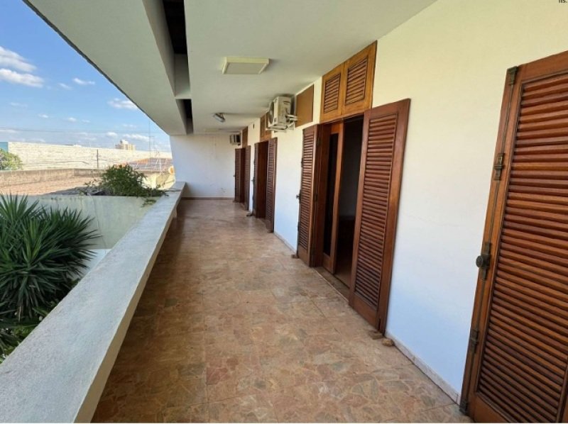 CASA RESIDENCIAL - Alto Padrão localizada no Centro da .. em Catanduva/SP - foto 43