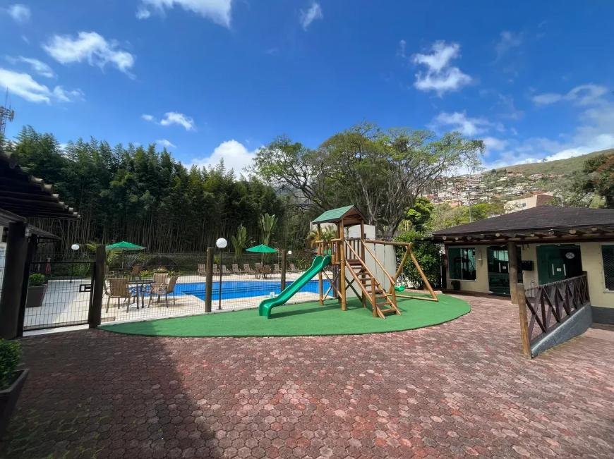 Apartamento - 144,68m² de área privativa, com vaga de garagem - PETROPOLIS/RJ em Petrópolis/RJ - foto 4