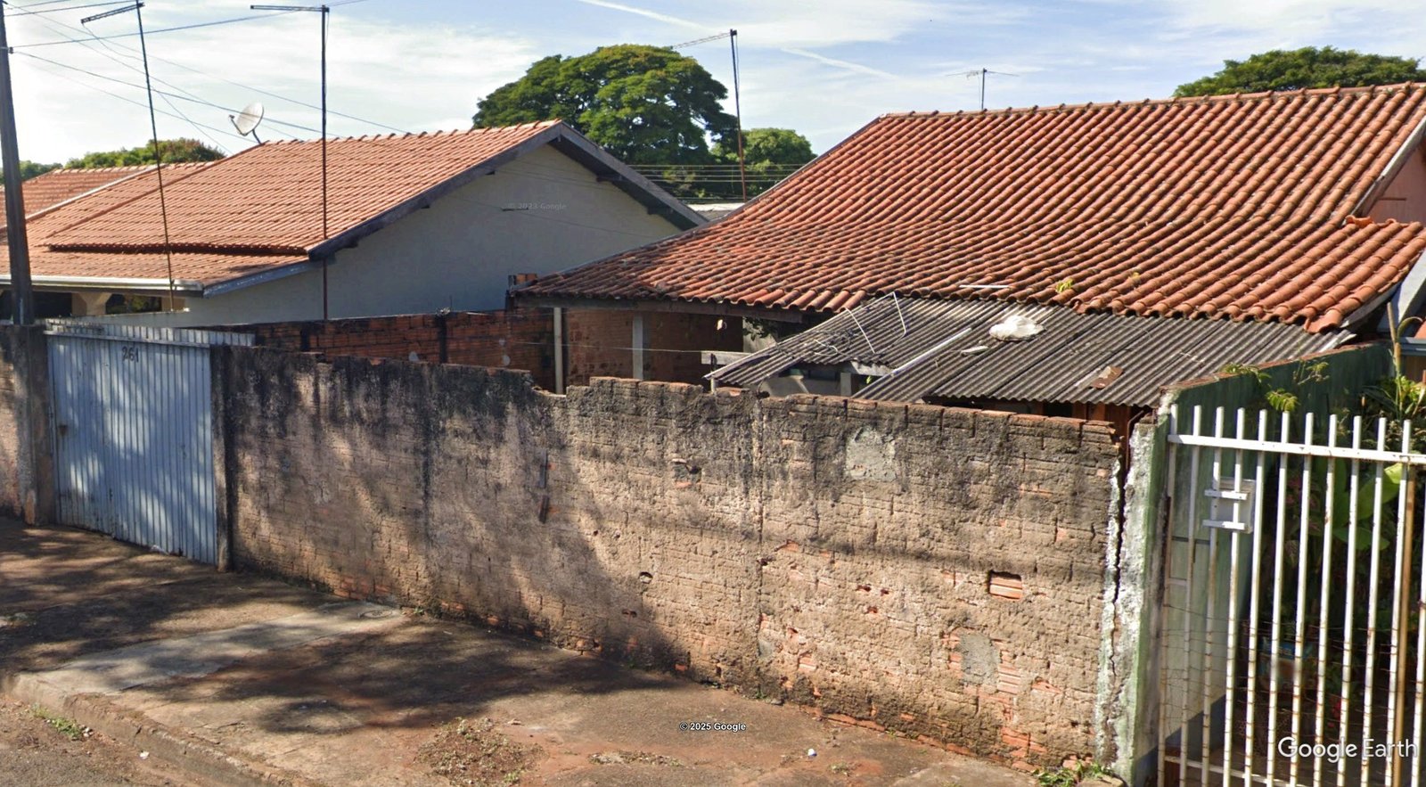 LOTE 1.1 - Direitos - Imóvel c/ 214,60m² no Casa Família Arapongas II em Arapongas/PR em Arapongas/PR - foto 2