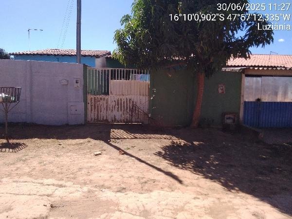 Casa, 62.22 de área total, 62.22 de área privativa, 180.00 de área do terreno,  2 qto(s), em Luziânia/GO