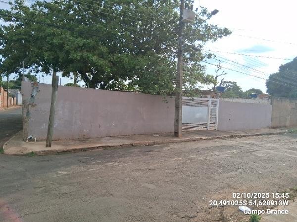 Casa, 41.71 de área total, 41.71 de área privativa, 204.75 de área do terreno,  2 qto(s), em Campo Grande/MS