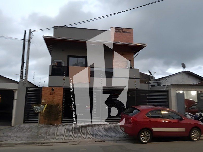 PRAIA GRANDE/SP - CASA em Praia Grande/SP