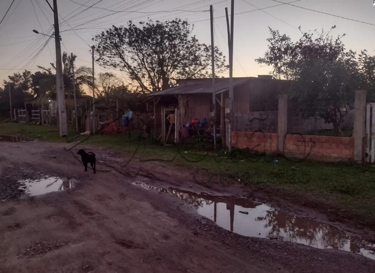 Terreno de 300 m² com casa na Praia de Capão Novo – Capão da Canoa/RS em Capão da Canoa/RS